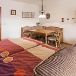 Foerster Apartment *